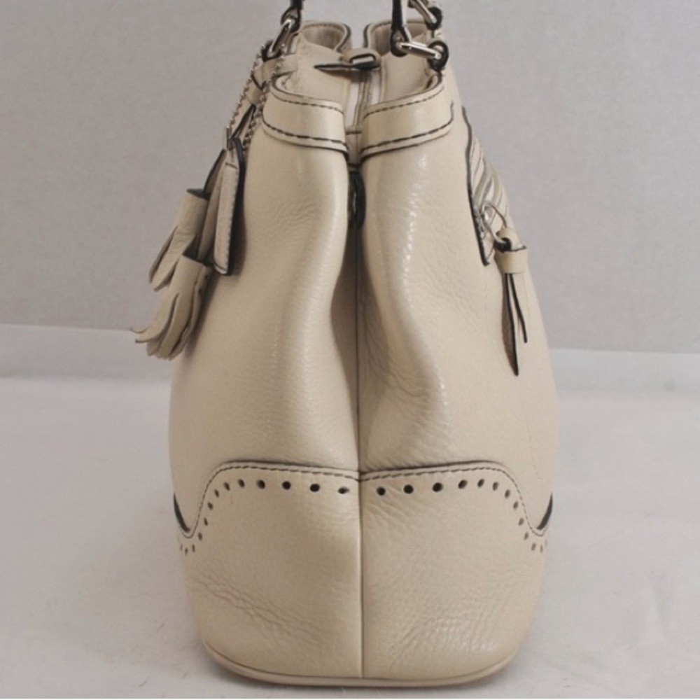 Vintage Authentic Coach Cream/white Shoulder Bag - Picture 4 of 10